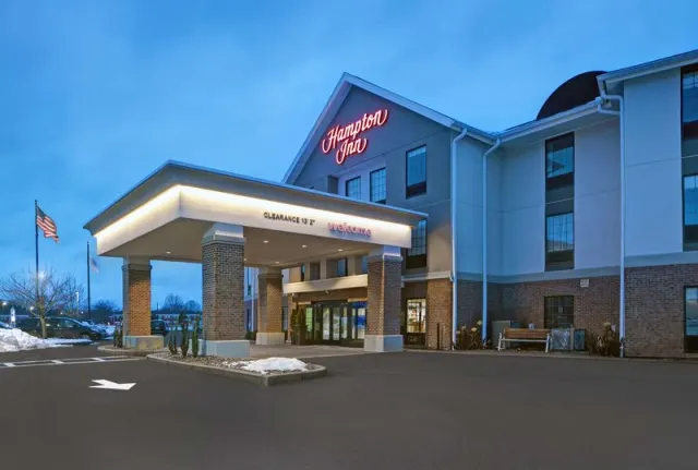 Hampton Inn Westfield - 사진 2