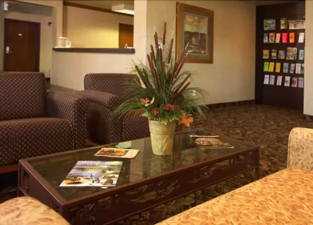 Crivitz Lodge - photo 3
