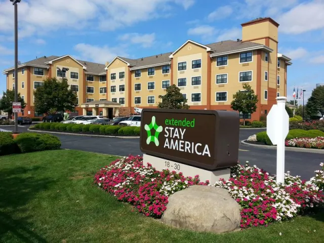 Extended Stay America New York City LaGuardia Airport - photo 2