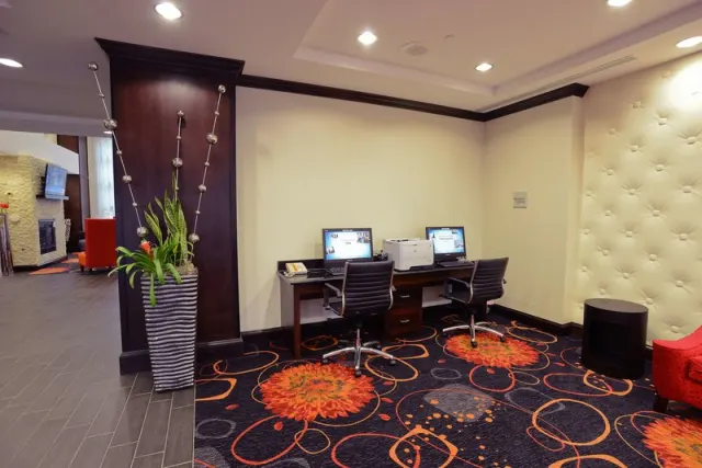 Hampton Inn Albany-Western Ave/University Area - photo 2