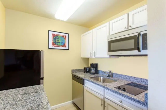 MainStay Suites Sterling near Dulles Town Center - photo 4