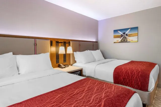 Comfort Inn JFK Airport - photo 4