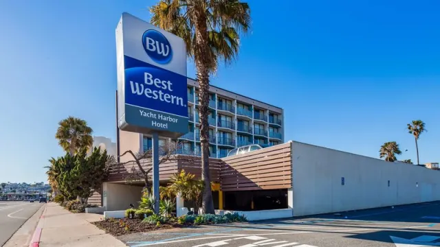 Best Western Yacht Habor Hotel - photo 2