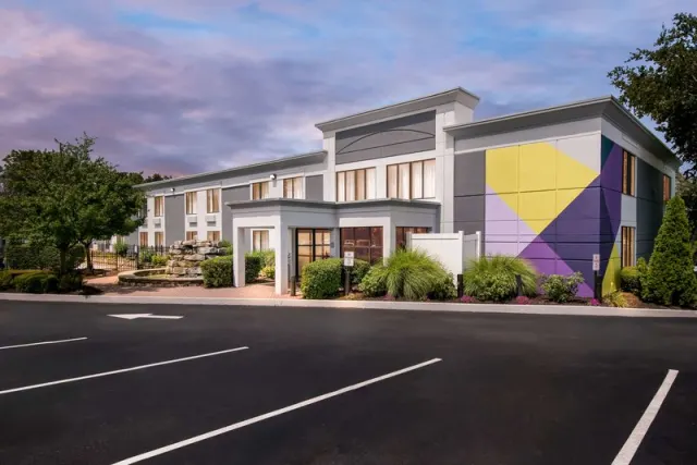 Spark by Hilton Hummelstown Hershey - photo 3