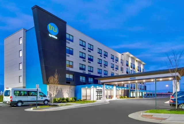 Tru by Hilton Ashburn One Loudoun, Ashburn