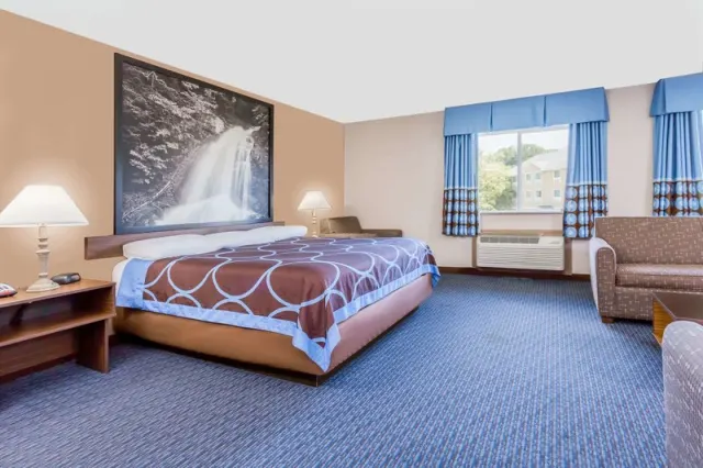 Super 8 by Wyndham El Dorado - photo 4