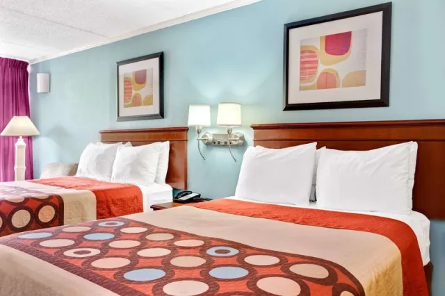 Super 8 by Wyndham Raleigh Downtown - photo 3