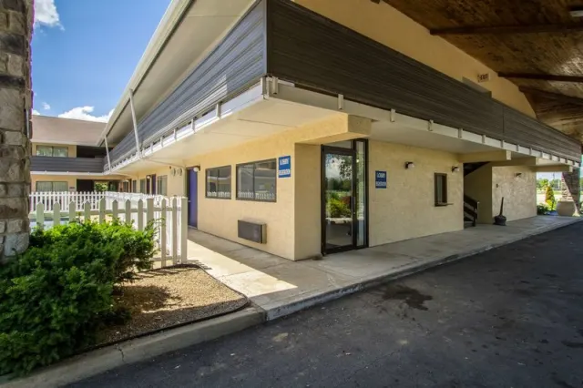 Motel 6 Ashland, OH, Ashland