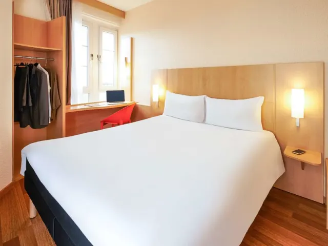 ibis Strasbourg Centre Gare - photo 4