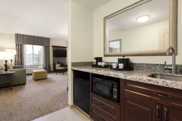 Hampton Inn  Suites San Bernardino - photo 4