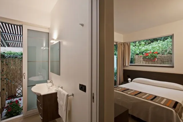 MA Hotel - photo 2
