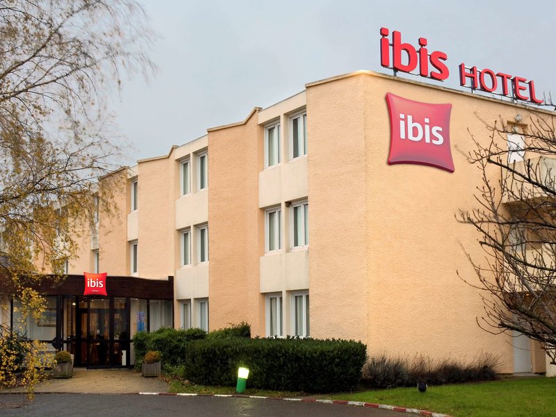 Hotel Ibis Rambouillet - photo 1