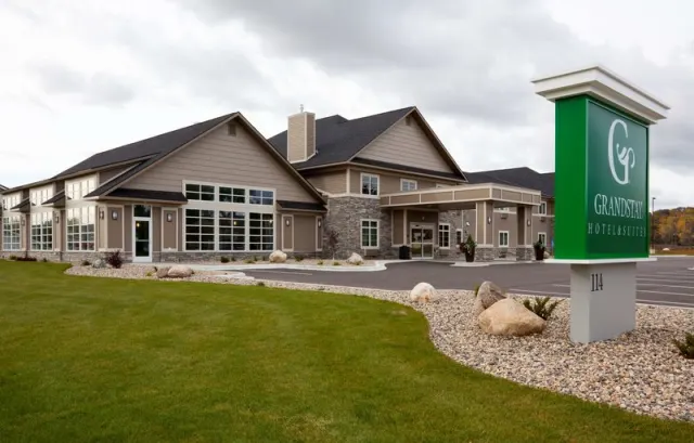 GrandStay Hotel & Suites Glenwood, Glenwood