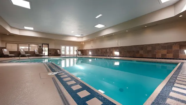 Best Western Plus The Charles Hotel - photo 2