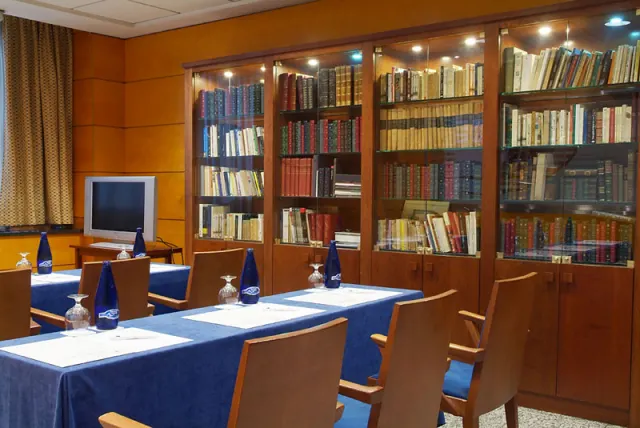 Mercure Madrid Centro - photo 2