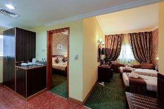 Elite Jonrad Hotel - photo 4
