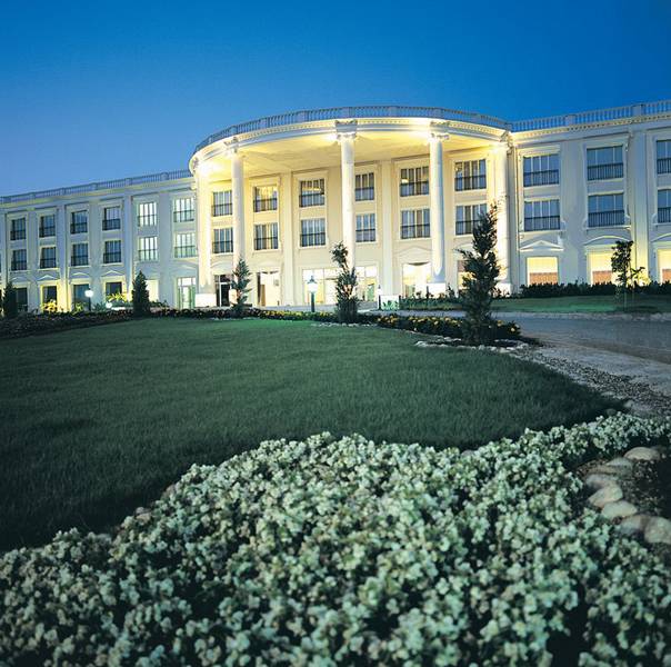 IC Hotels Airport - photo 1
