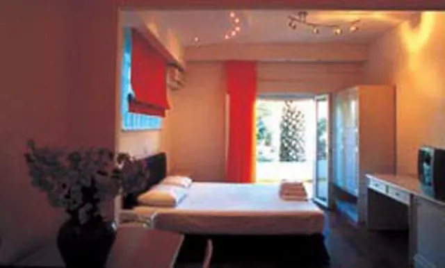 Sappho Studios, Lesbos
