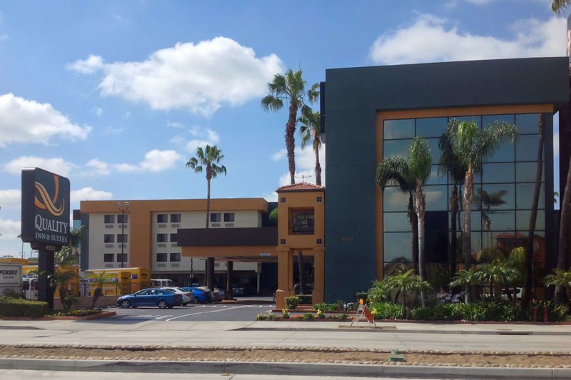Quality Inn & Suites Los Angeles Airport – LAX - photo 1