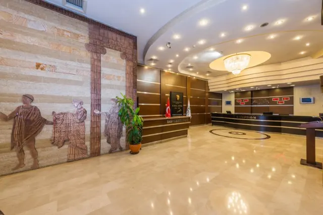 Adonis Hotel & Apartments - foto 4