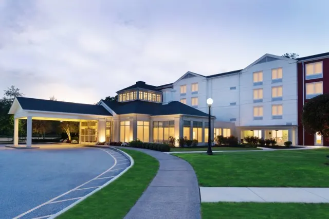 Hilton Garden Inn Danbury - photo 3