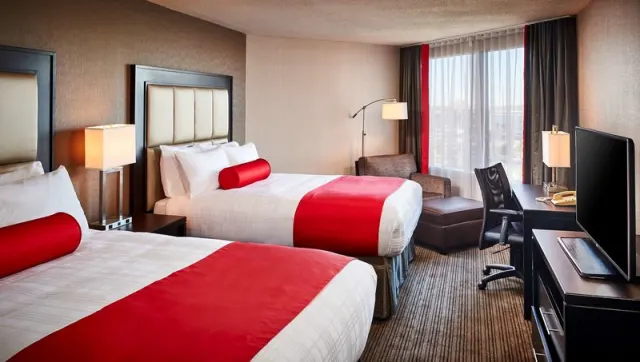 Best Western Plus Waterfront Hotel - photo 3