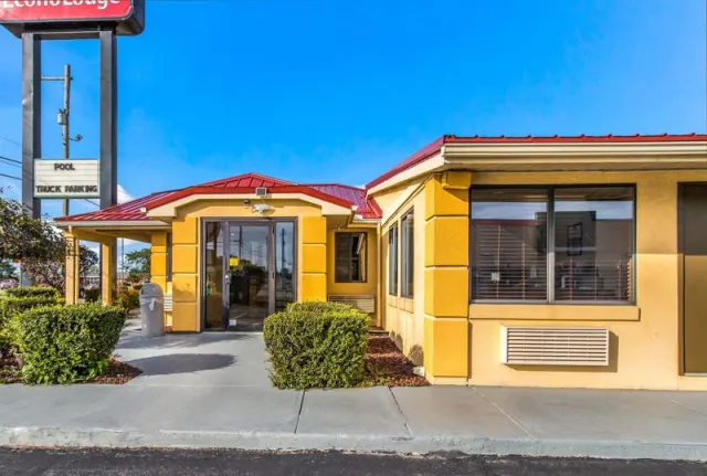 Econo Lodge Norwalk - फ़ोटो 4