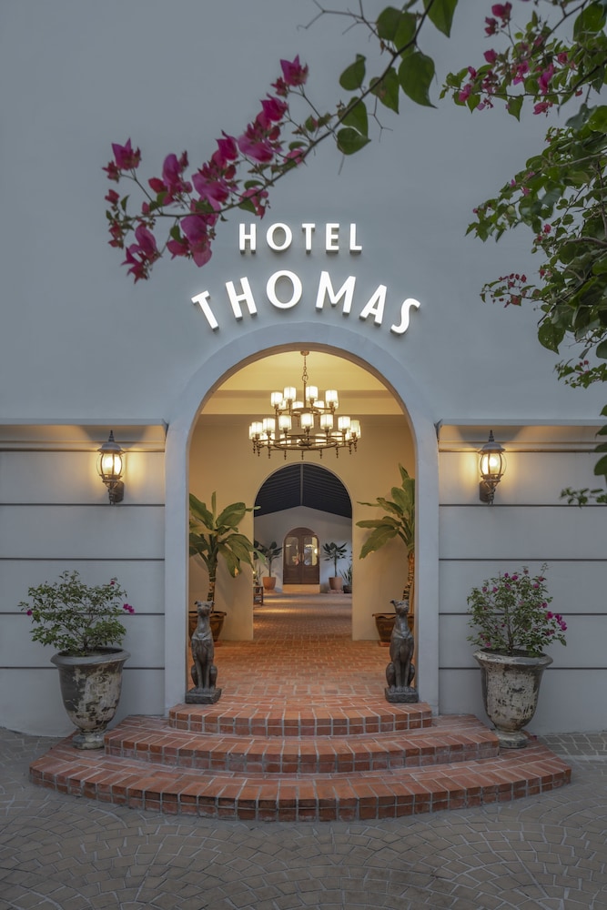 Hotel Thomas Bangkok - photo 1