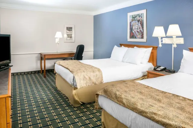 Days Inn by Wyndham Houston - photo 4