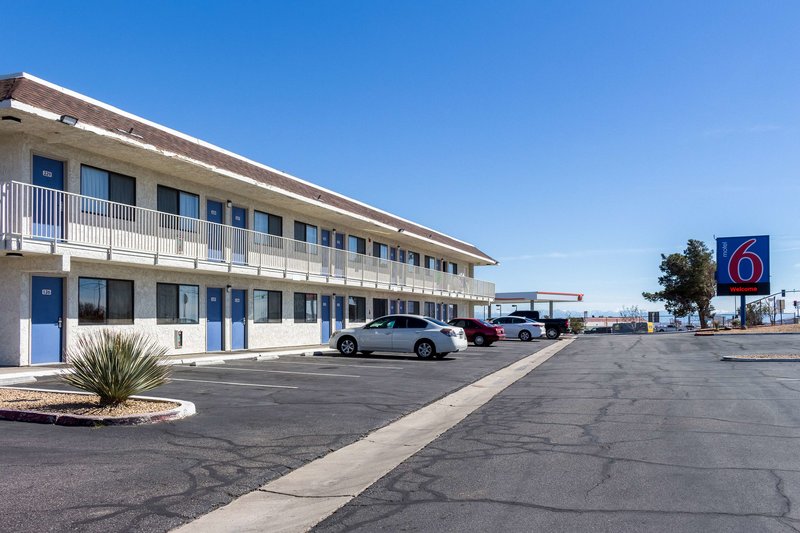 Motel 6 Mojave - photo 1