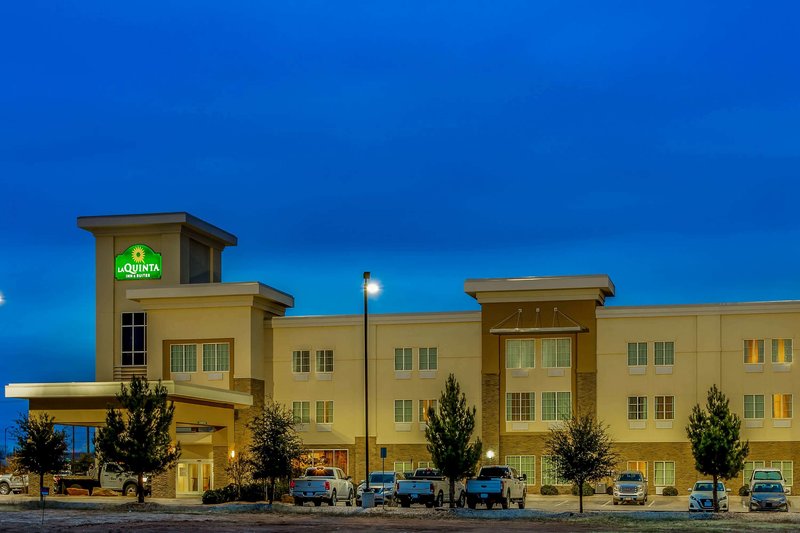 La Quinta Inn & Suites by Wyndham Andrews - photo 1