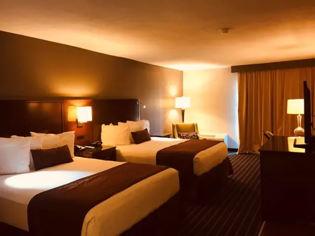 SureStay Plus Hotel by Best Western Greenwood - photo 2