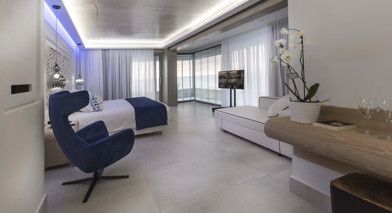 Glaros Royal Beach Hotel - photo 1
