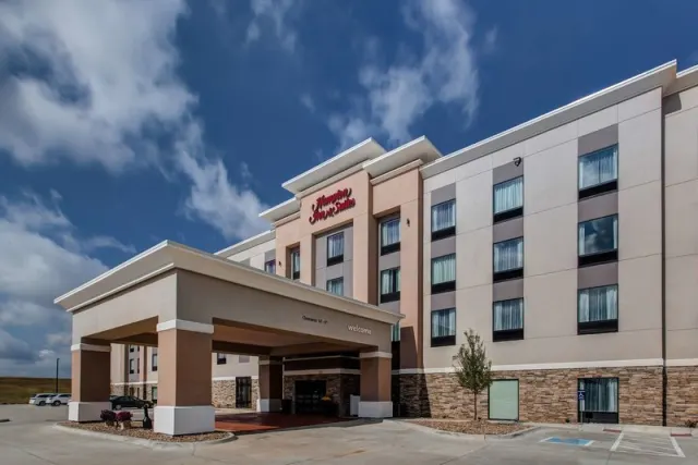 Hampton Inn & Suites Wichita/Airport - photo 2