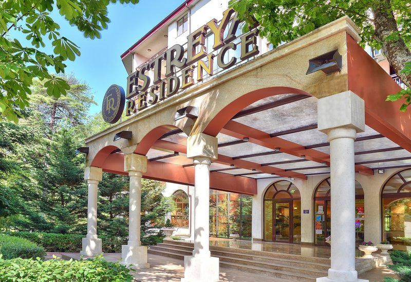 Estreya Palace & Residence - photo 1