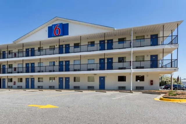 Motel 6 Greenville, SC - photo 2