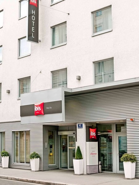 ibis Wien City - photo 2