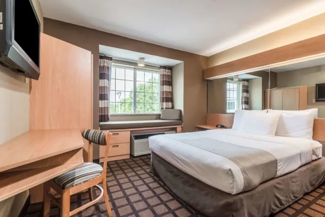 Microtel Inn & Suites by Wyndham West Chester - photo 3
