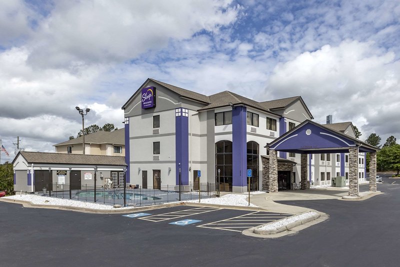 Sleep Inn & Suites - صورة 1