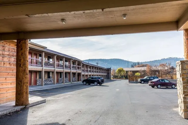 Econo Lodge Inn & Suites Kalispell - zdjęcie 2
