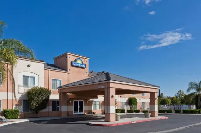 Days Inn by Wyndham Lathrop, Lathrop