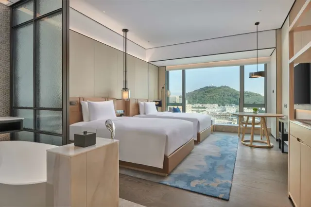 DoubleTree by Hilton Shenzhen Airport - photo 2