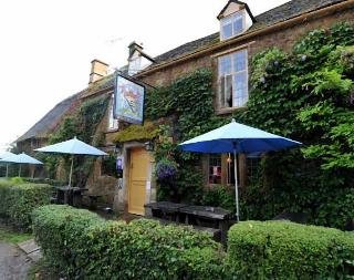The Falkland Arms - photo 4