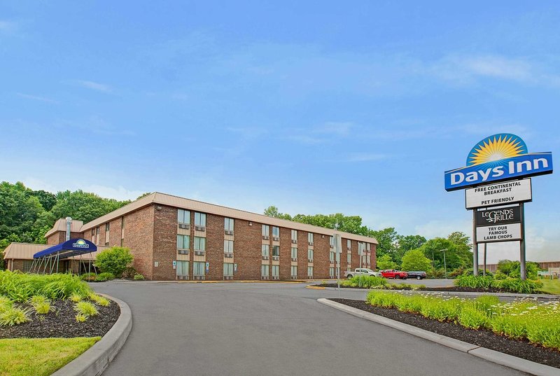 Days Inn by Wyndham East WindsorHightstown - photo 1