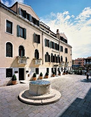 Foscari Palace - photo 1