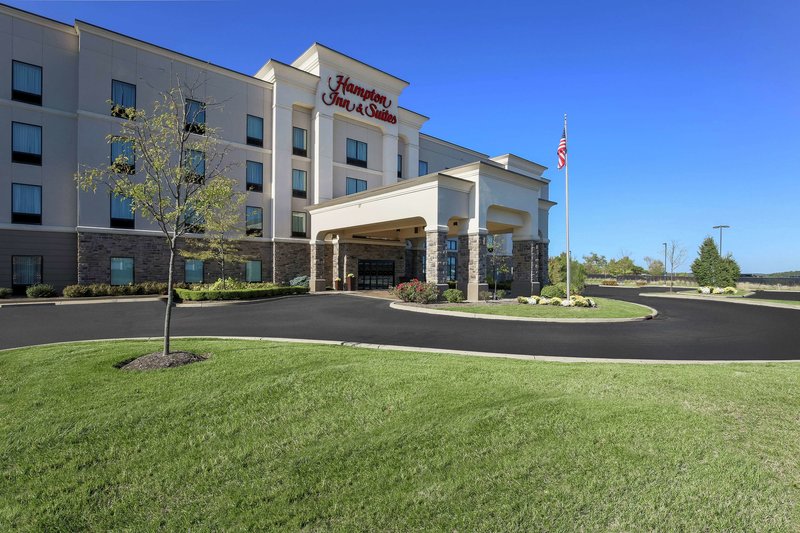 Hampton Inn & Suites Wheeling- The Highlands - photo 1