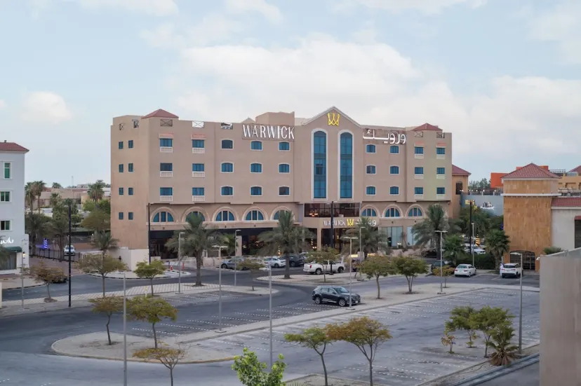 Warwick Al Jubail Hotel - photo 1