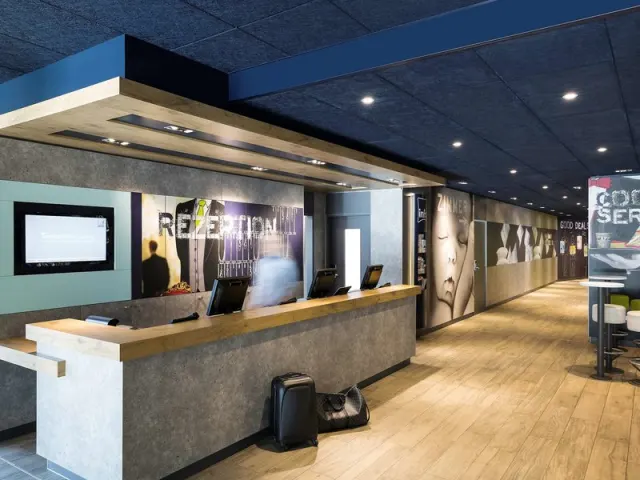 ibis budget Zurich Airport - photo 4
