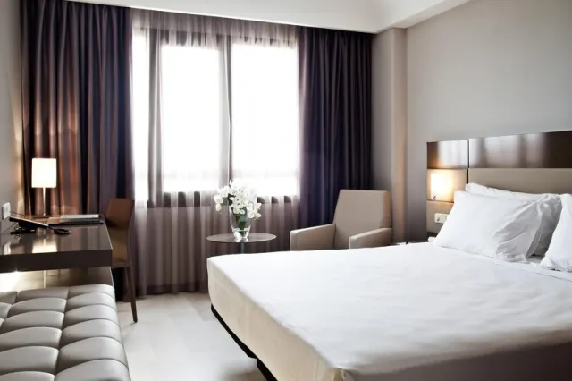 AC Hotel Iberia Las Palmas - photo 2