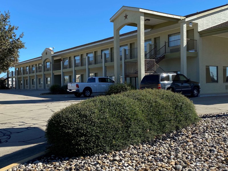 Motel 6 Floresville Tx - photo 1